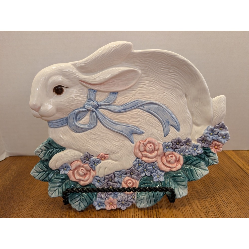 Vintage Fitz and Floyd Flora Sitting Bunny Canape Plate 1993/Easter/Spring